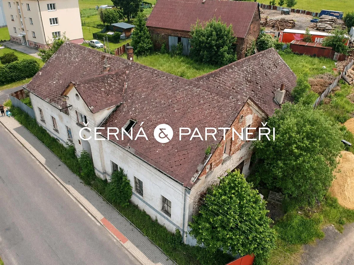 Prodej rodinného domu 500 m², pozemek 1657 m²